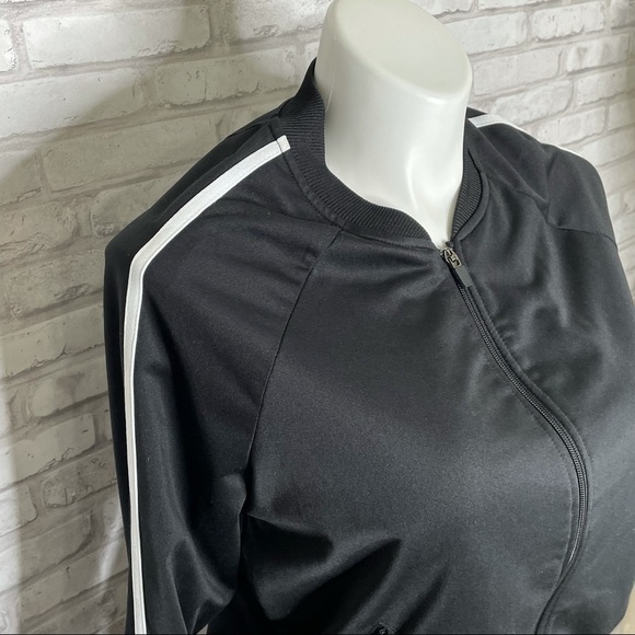 Torrid black & white stripe active track jacket 00 m/l - Picture 3 of 9